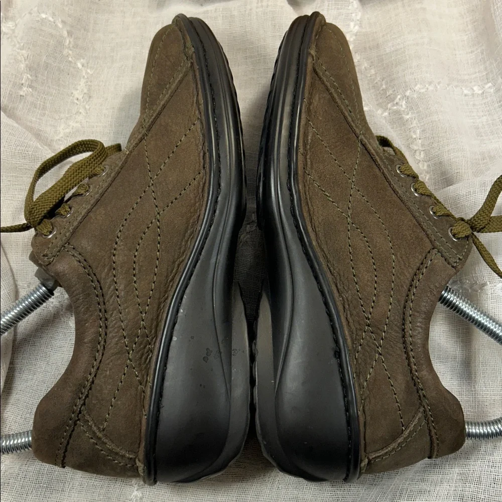 Leather lace up slight platform shoes